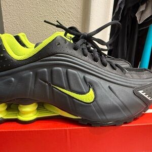Nike Black and Green Shox